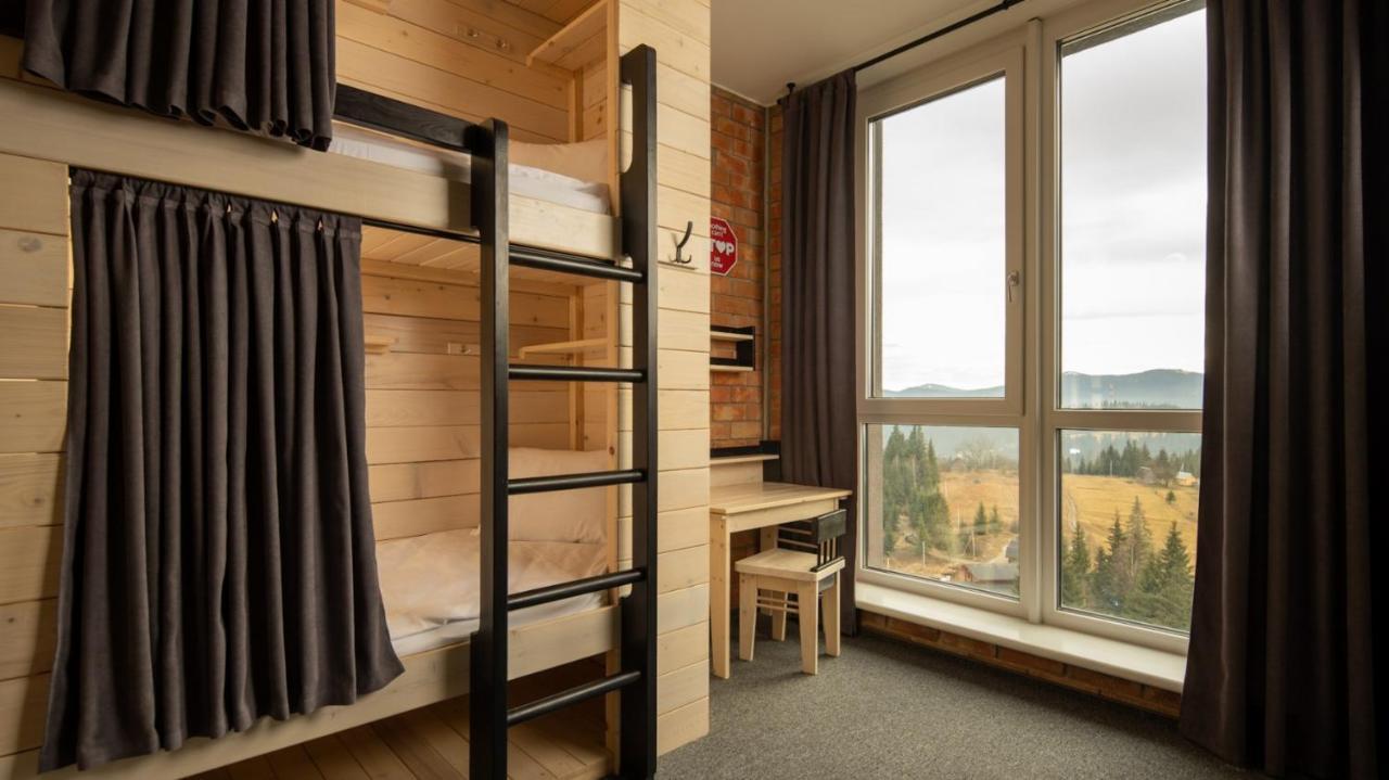 Chevalier Panorama Hostel Yablunytsya Εξωτερικό φωτογραφία